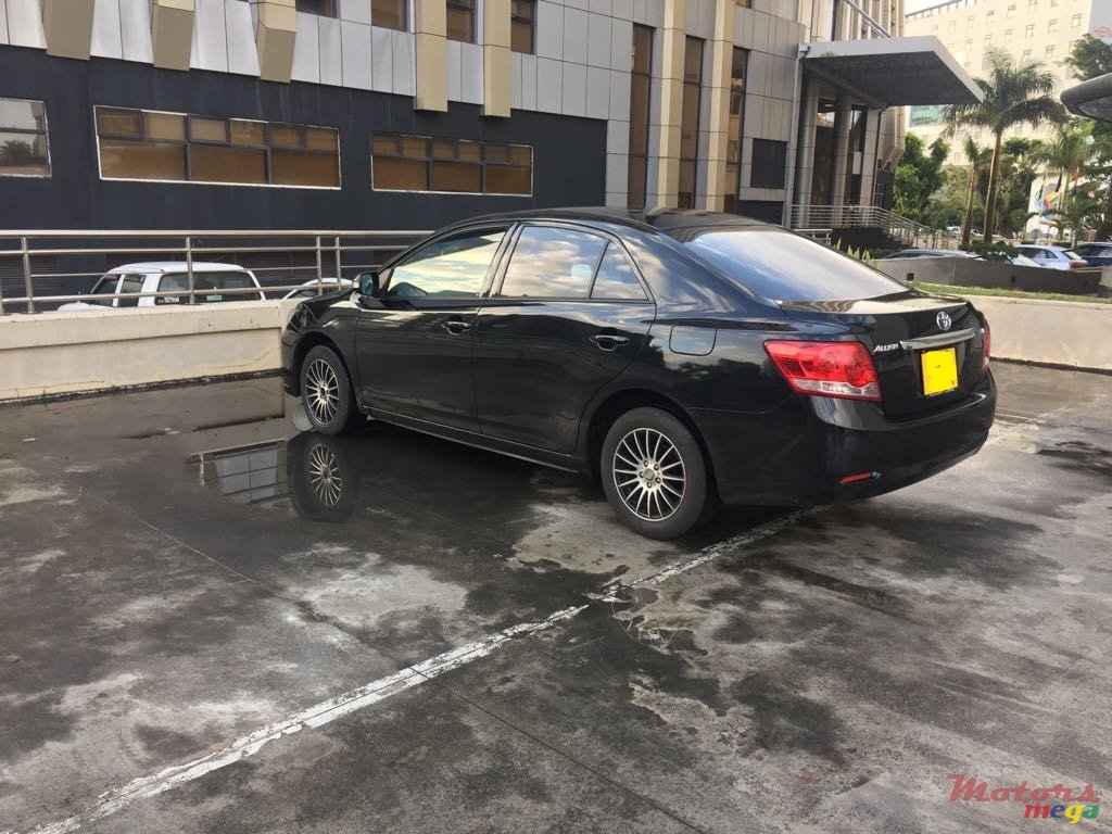 2010' Toyota Corolla photo #3