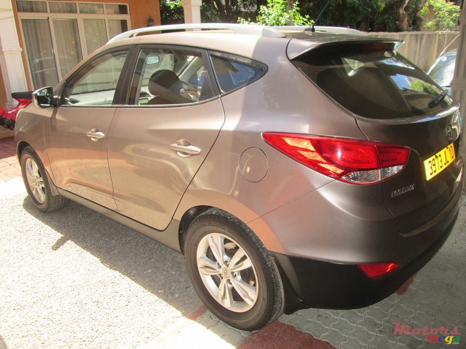 2010' Hyundai ix35 photo #6