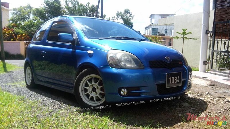 2001' Toyota Vitz Rs Turbo photo #1