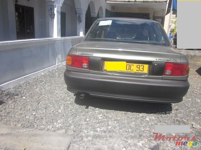 1993' Mitsubishi photo #3