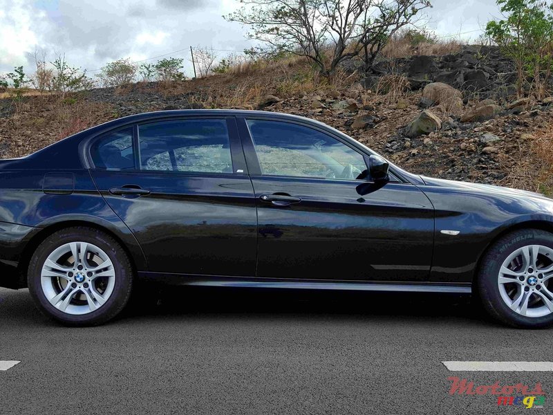 2010' BMW 3 Series E90 Facelift photo #3