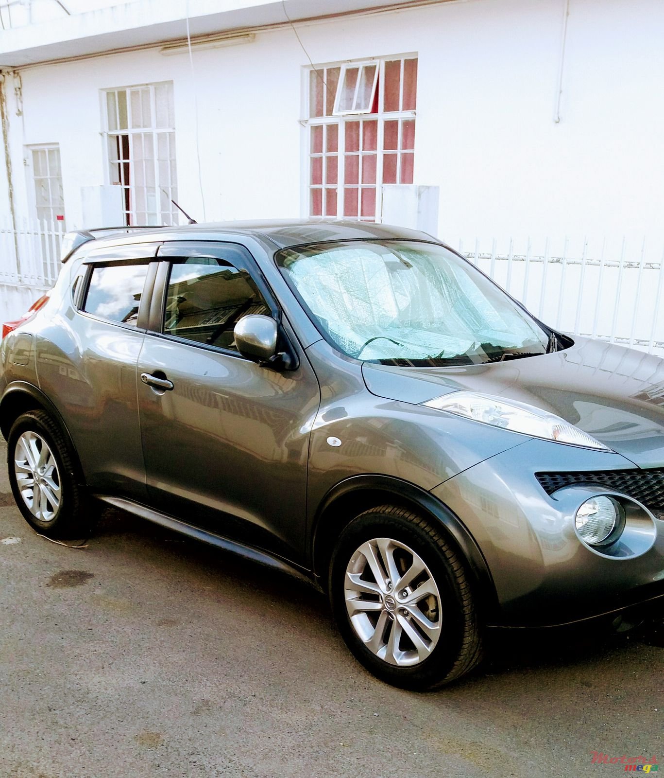 2012' Nissan Juke photo #2