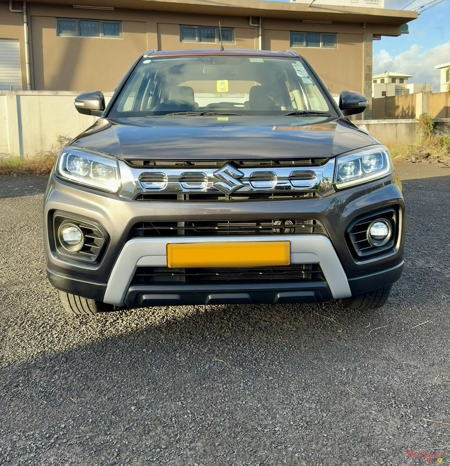 2023' Suzuki Vitara Brezza GLX photo #2