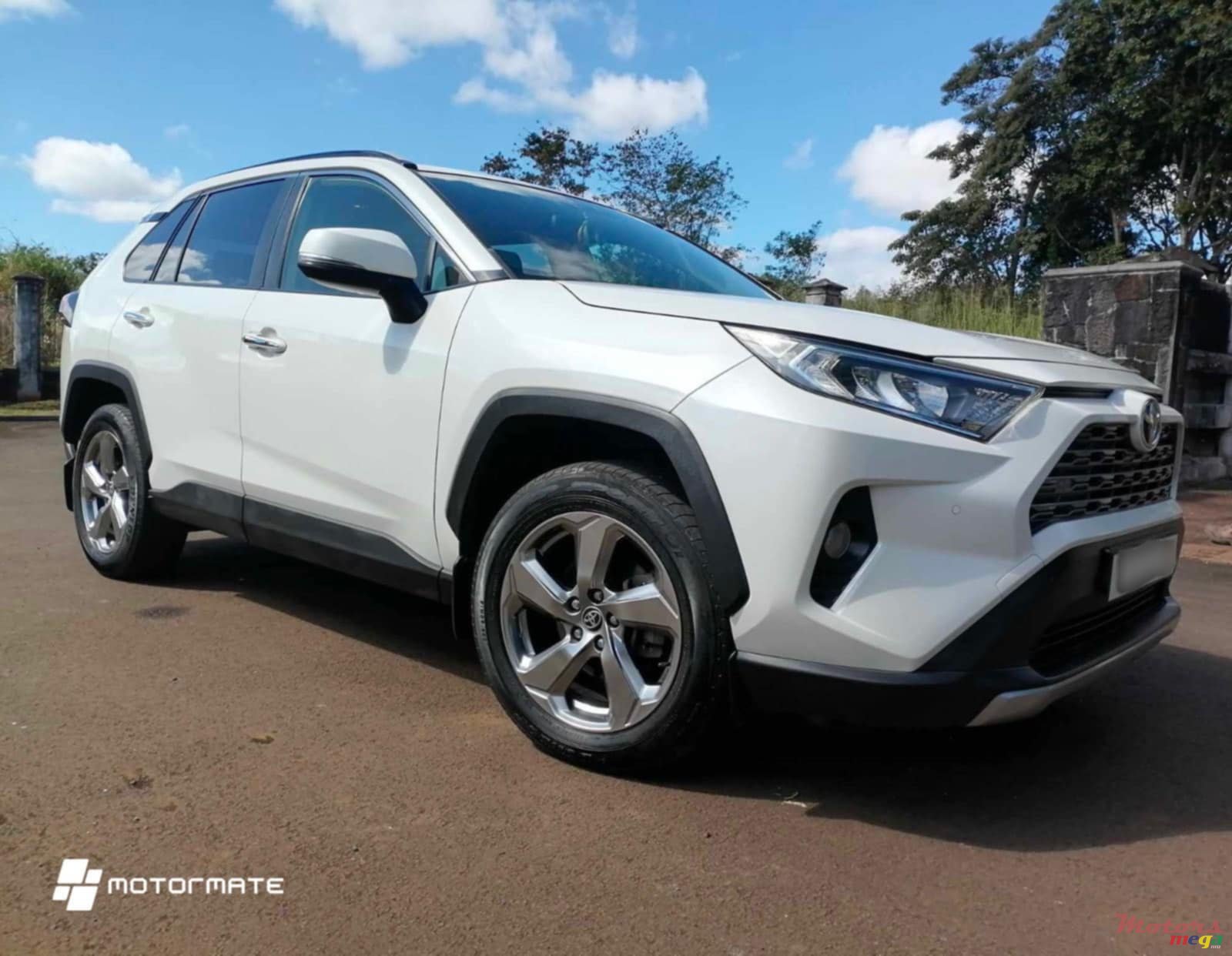 2020' Toyota RAV4 2.0 photo #1