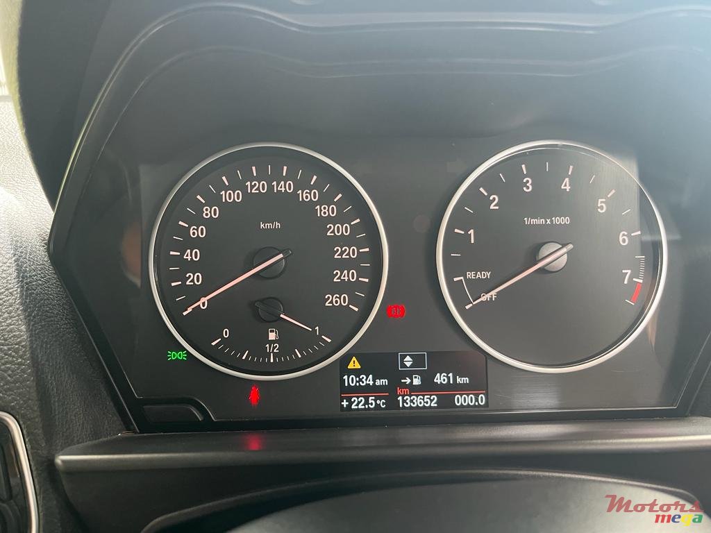 2012' BMW 1 Series photo #1