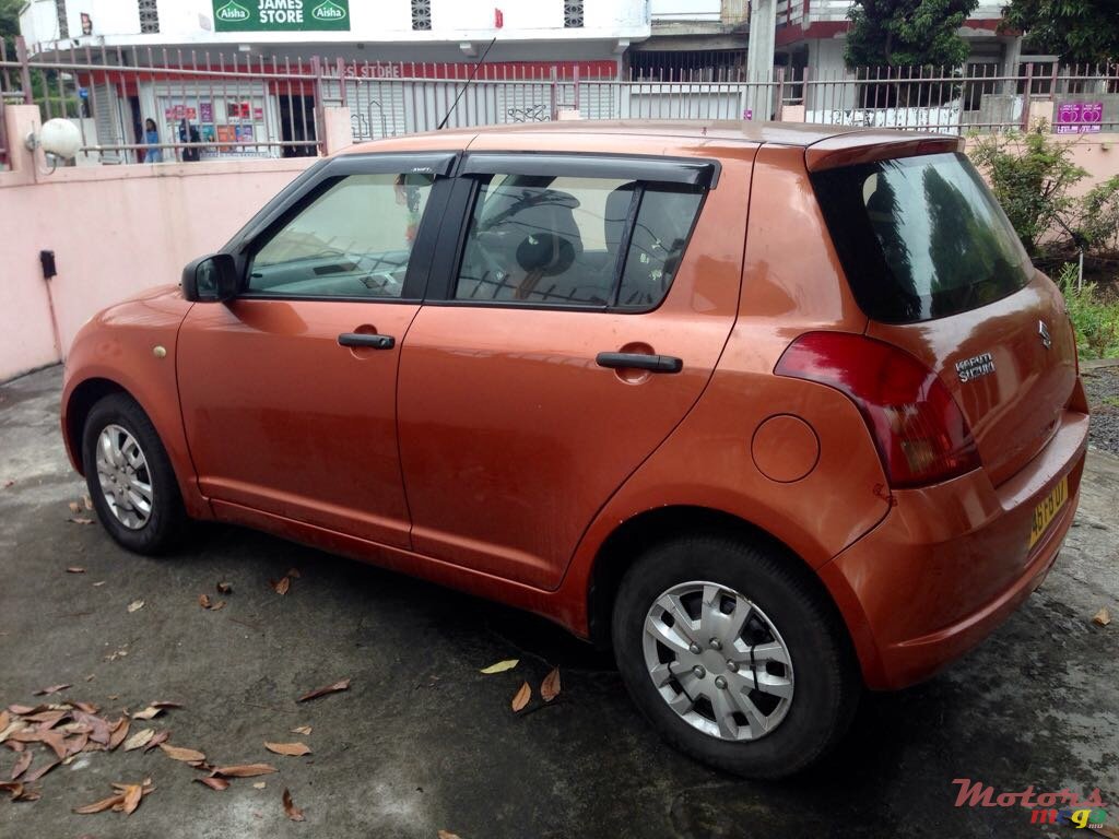 2007' Suzuki Swift photo #1