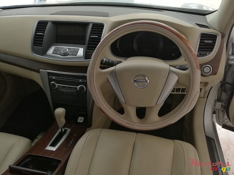 2013' Nissan Teana photo #5