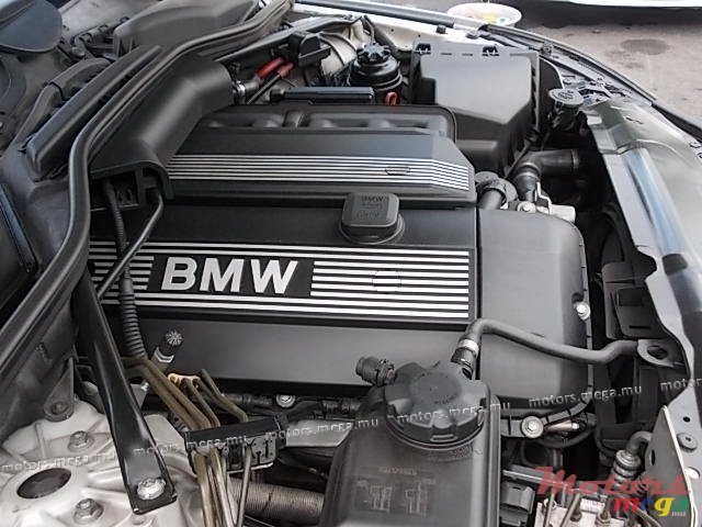 2004' BMW 5 Series 520 I photo #7