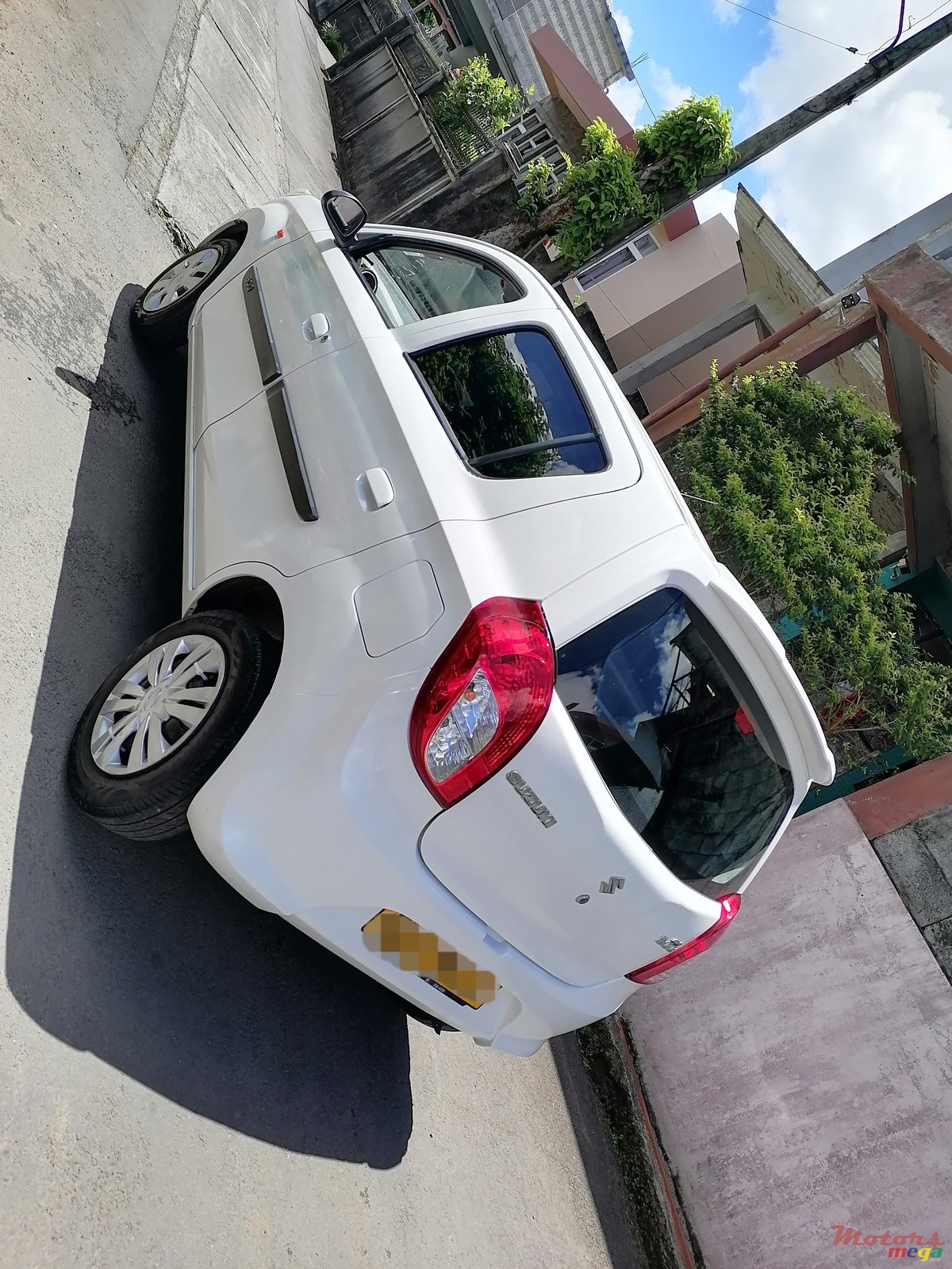 2014' Suzuki photo #3