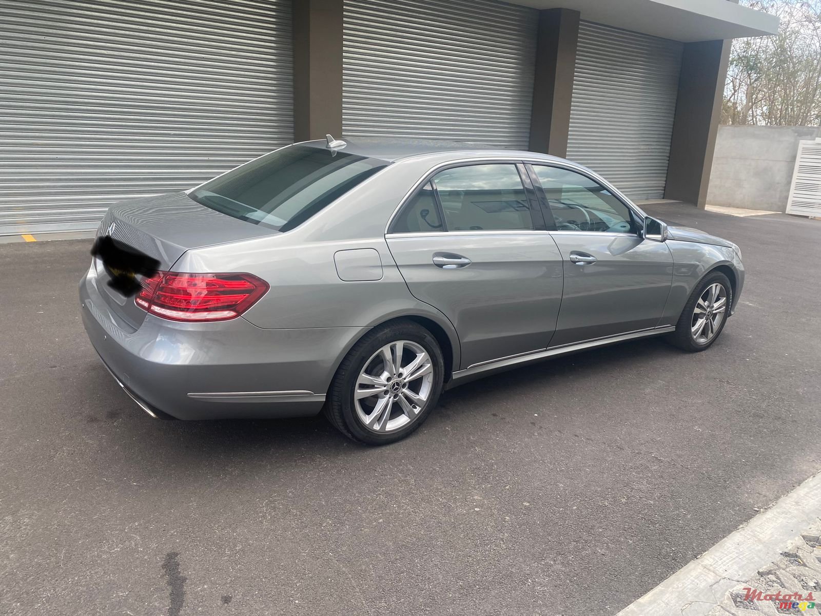 2017' Mercedes-Benz 200E photo #3