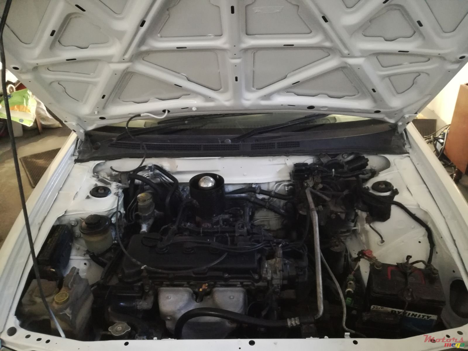 1998' Nissan Sunny photo #2