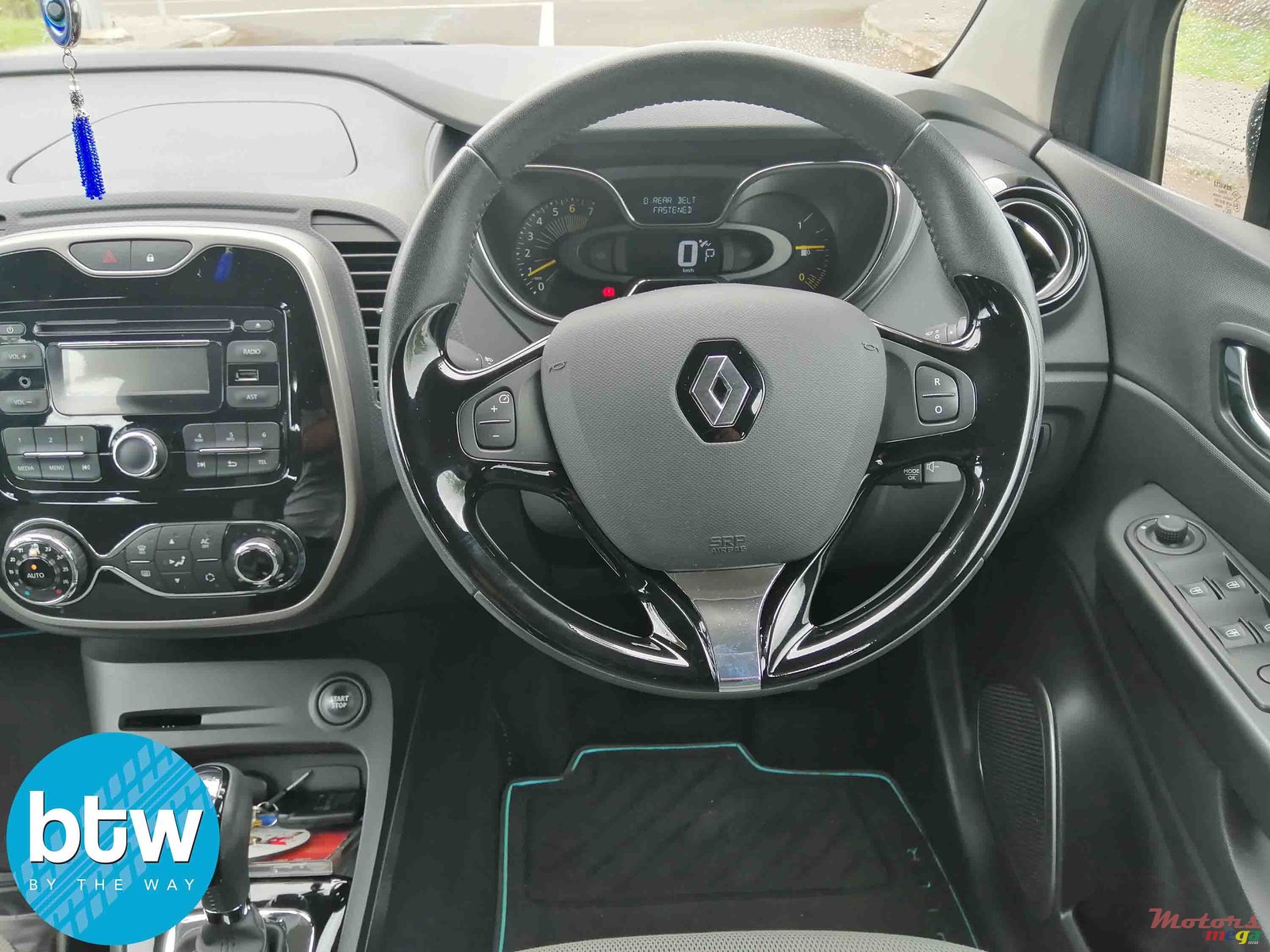 2015' Renault Captur 1.2 Turbo photo #5