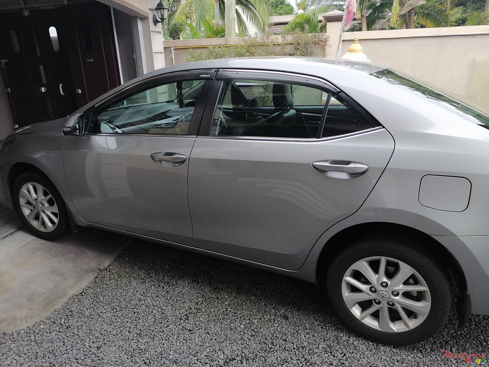 2016' Toyota Corolla photo #3