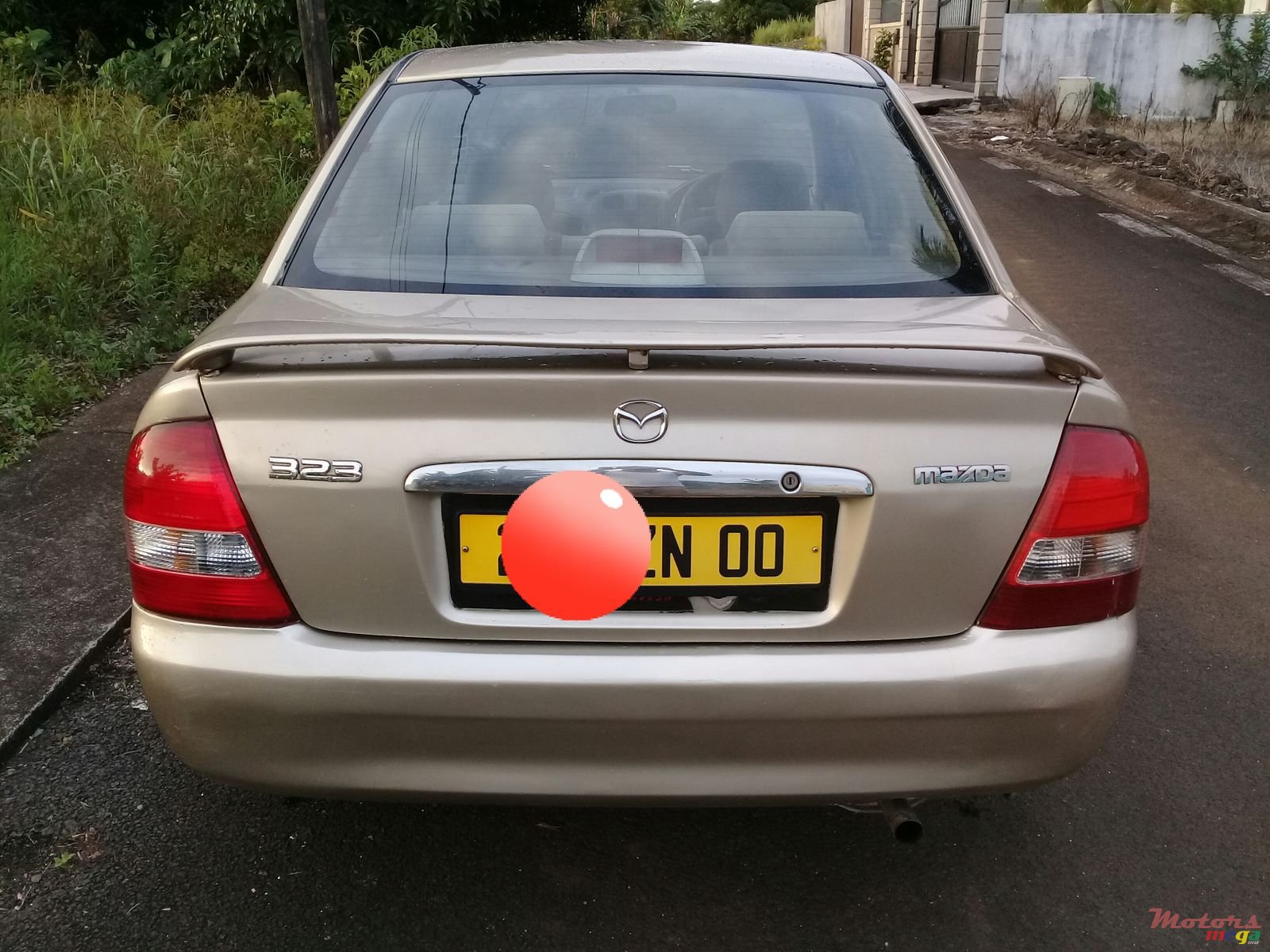 2000' Mazda 323 photo #4