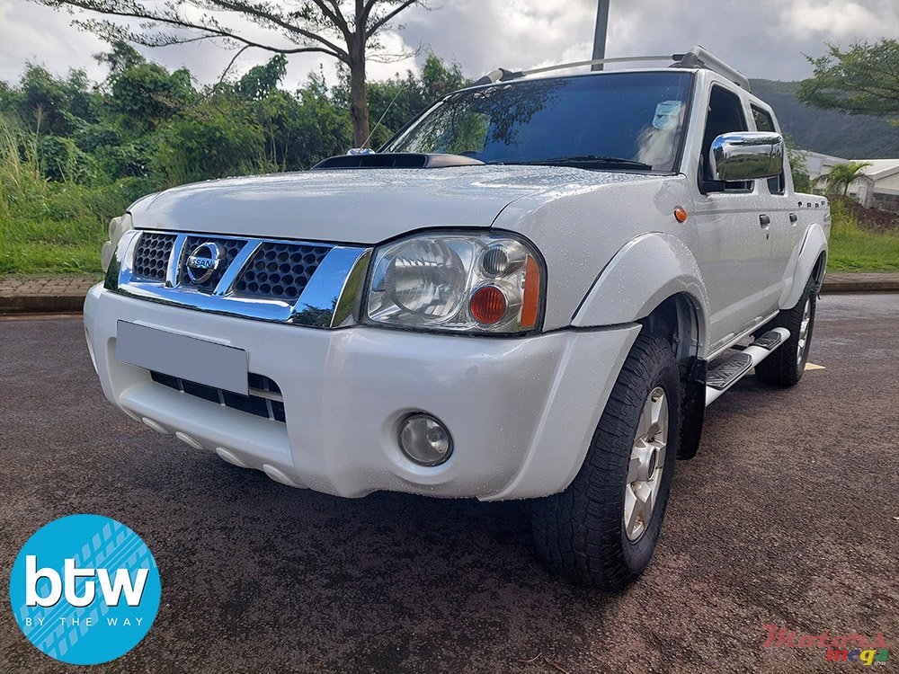 2016' Nissan NP300 photo #2