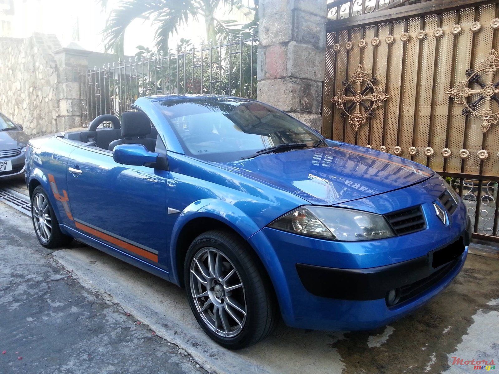 2006' Renault Megane photo #1