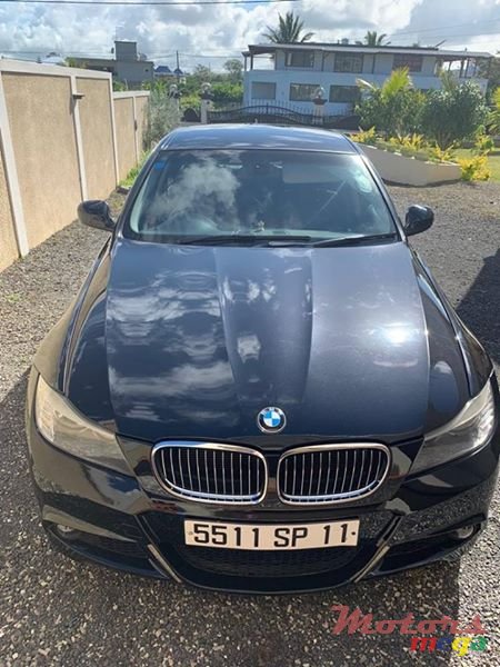 2011' BMW 3 Series photo #6