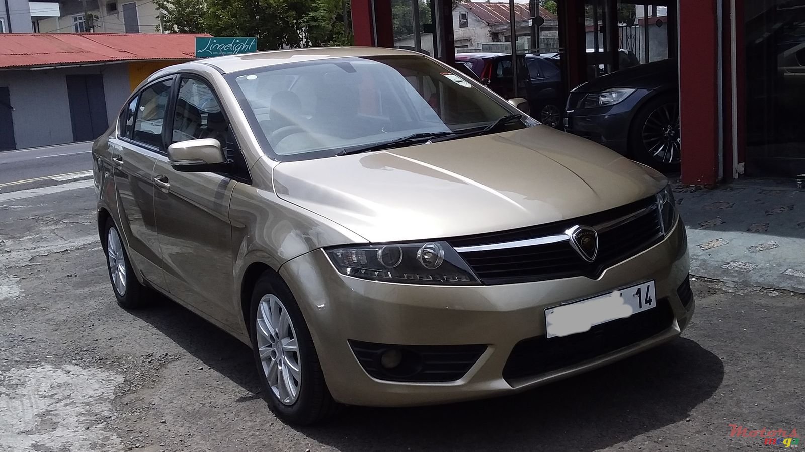 2014' Proton Prevé photo #1