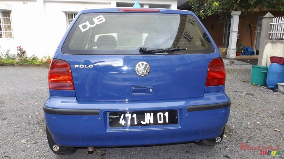 2001' Volkswagen Polo photo #5