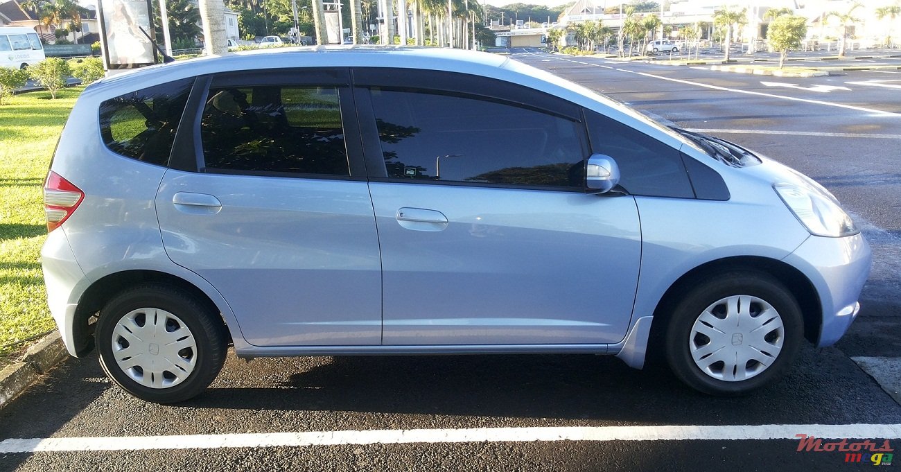 2010' Honda Fit photo #5