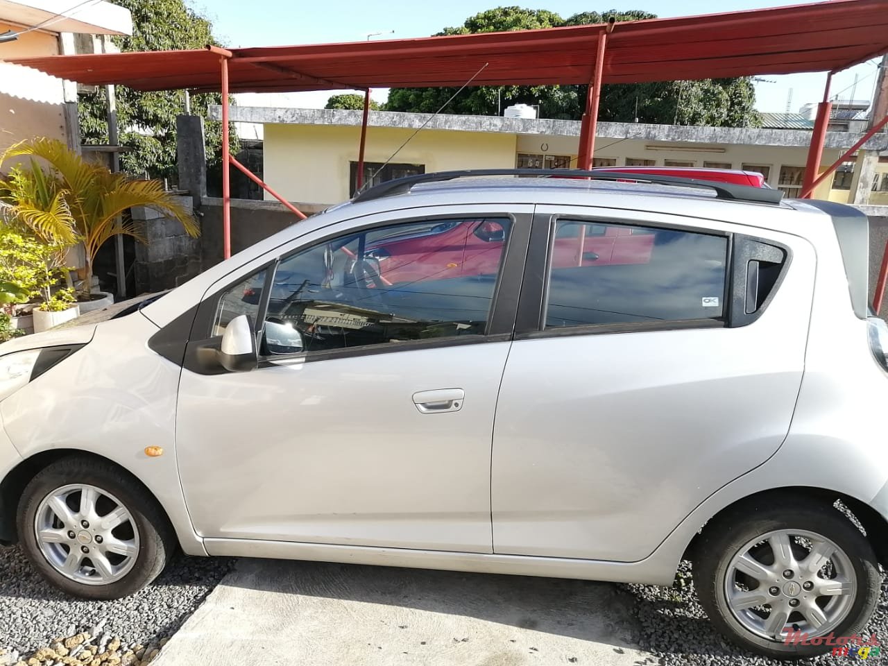 2011' Chevrolet Spark photo #2