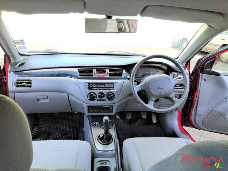 2007' Mitsubishi Lancer GLX 1.3L MANUAL Locale photo #6