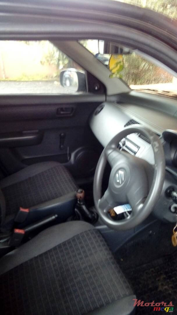 2008' Suzuki Swift photo #3
