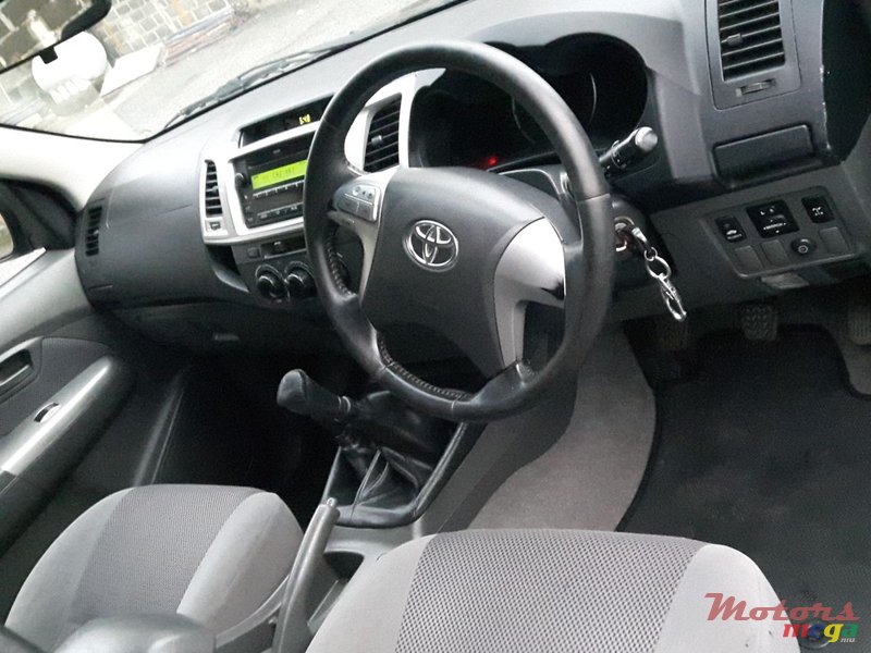 2012' Toyota Hilux D4D 3.0 4x4 photo #6