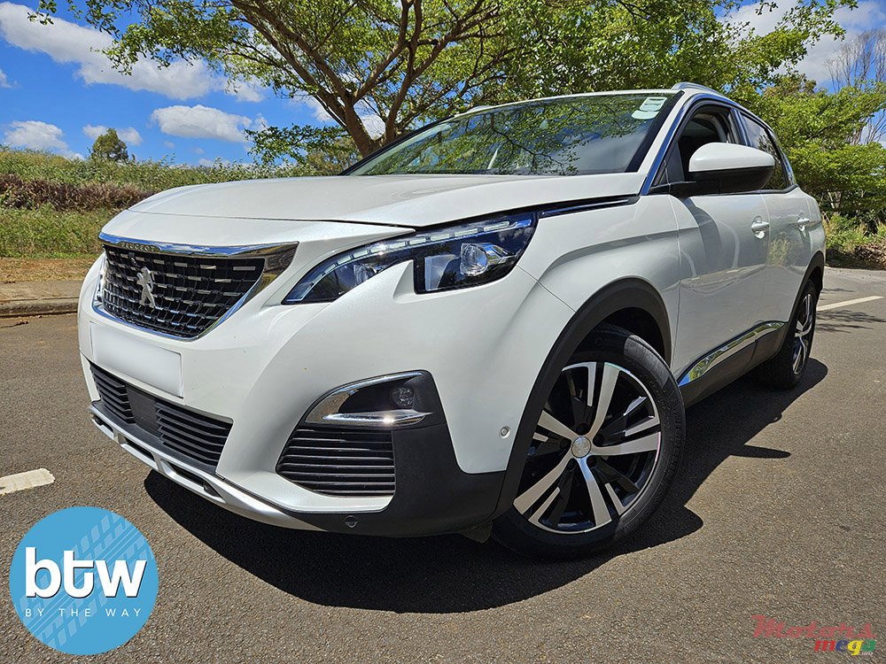 2019' Peugeot 3008 Allure photo #2