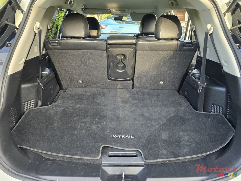 2015' Nissan X-Trail turbo diesel photo #6