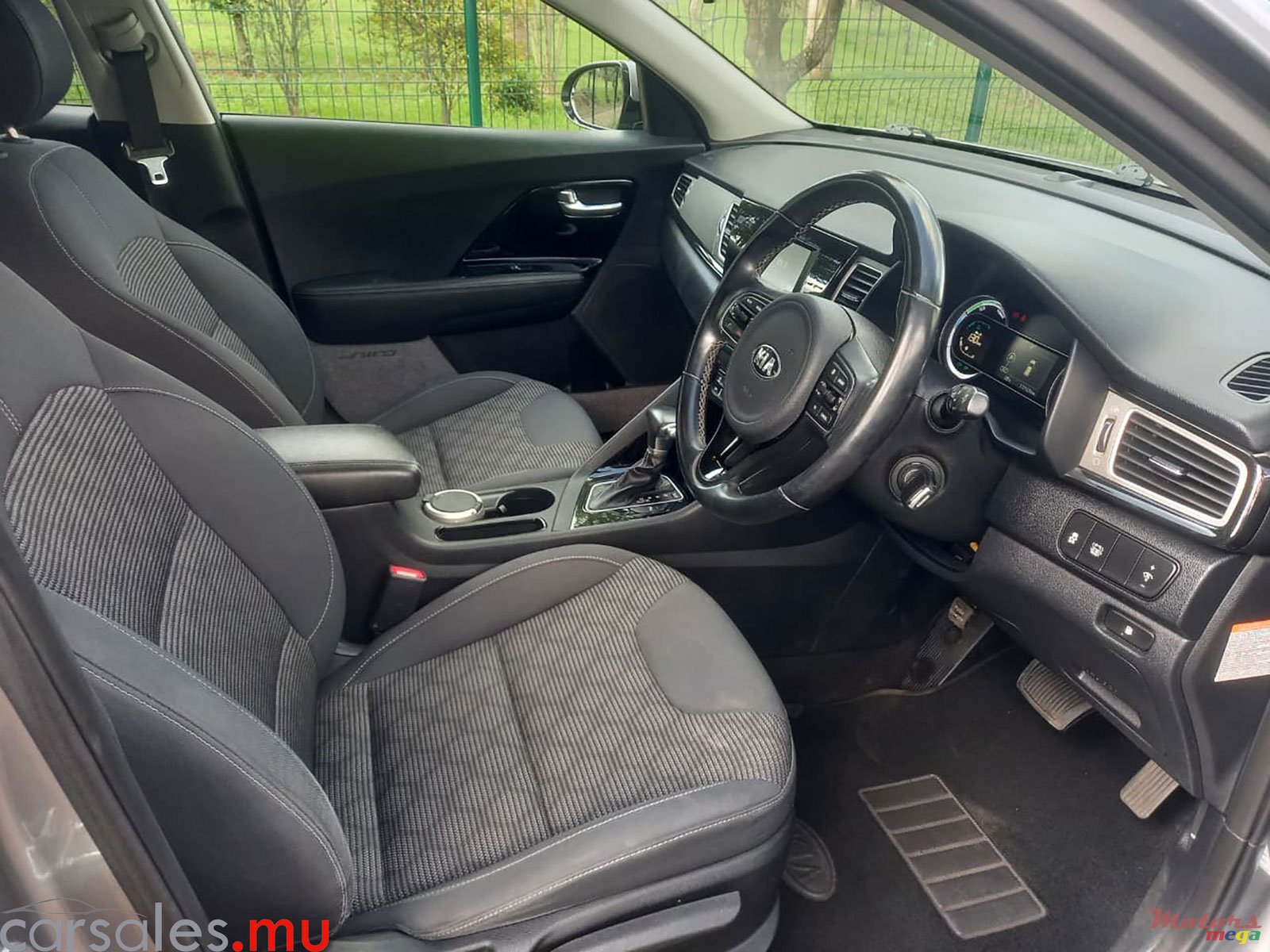 2019' Kia Niro 1.6 HEV photo #6