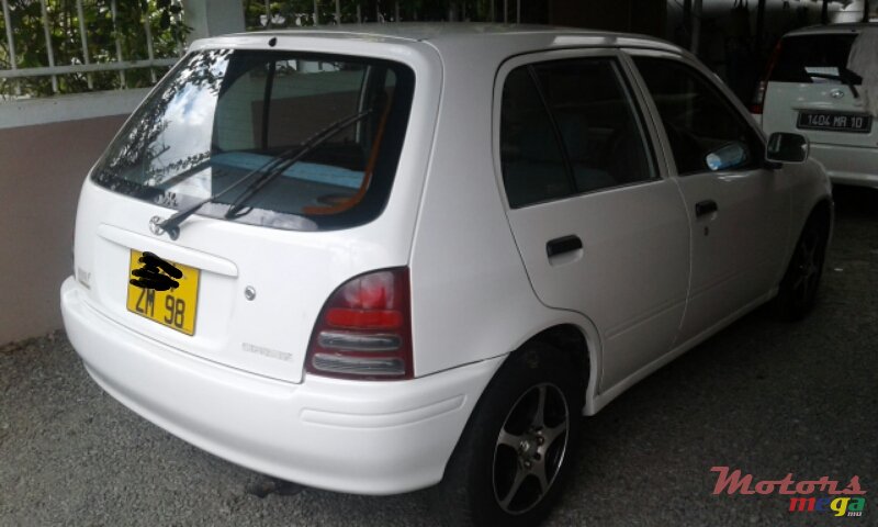 1998' Toyota Starlet photo #3
