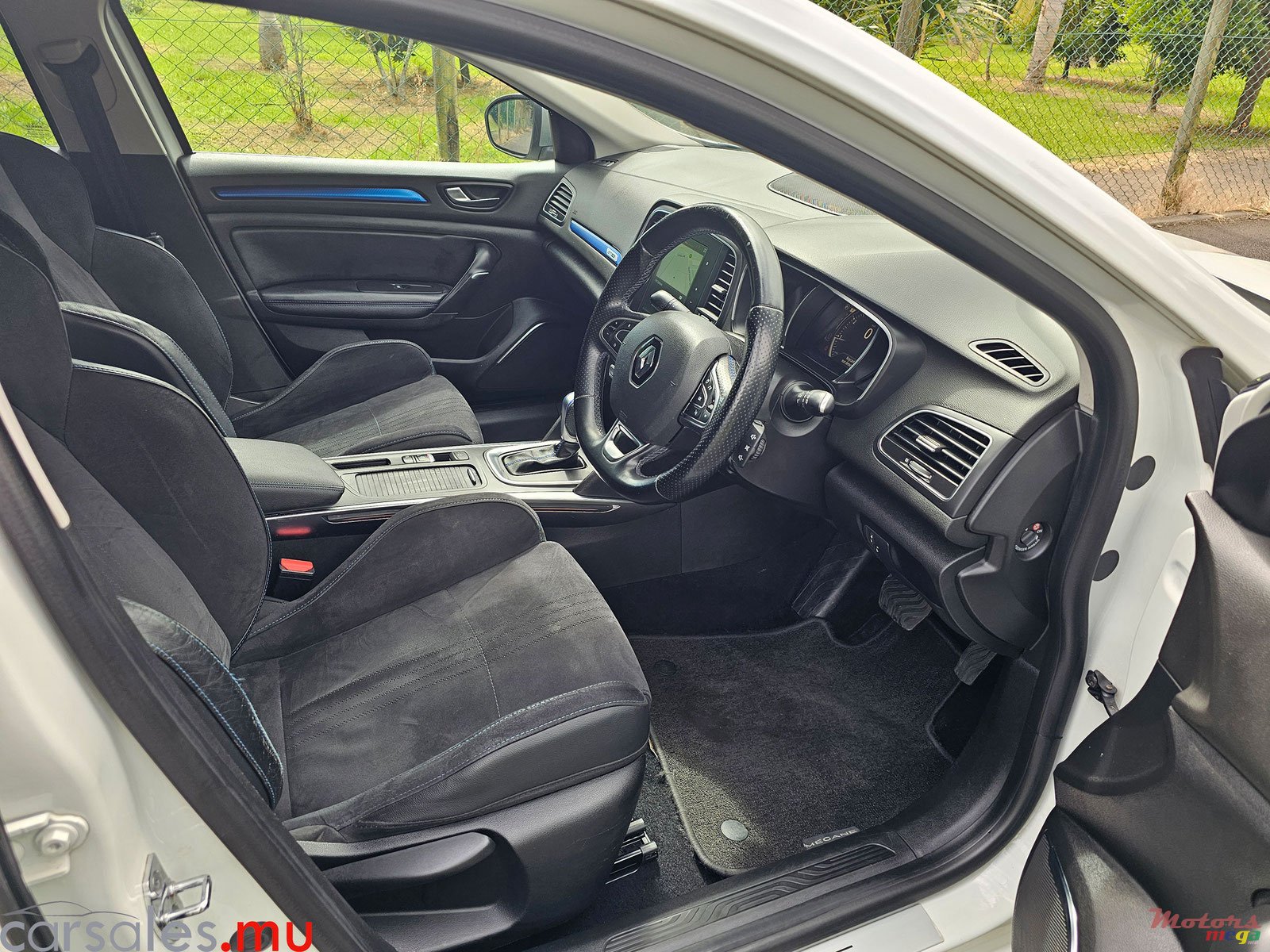 2017' Renault Megane GT-Line 1.2 photo #6