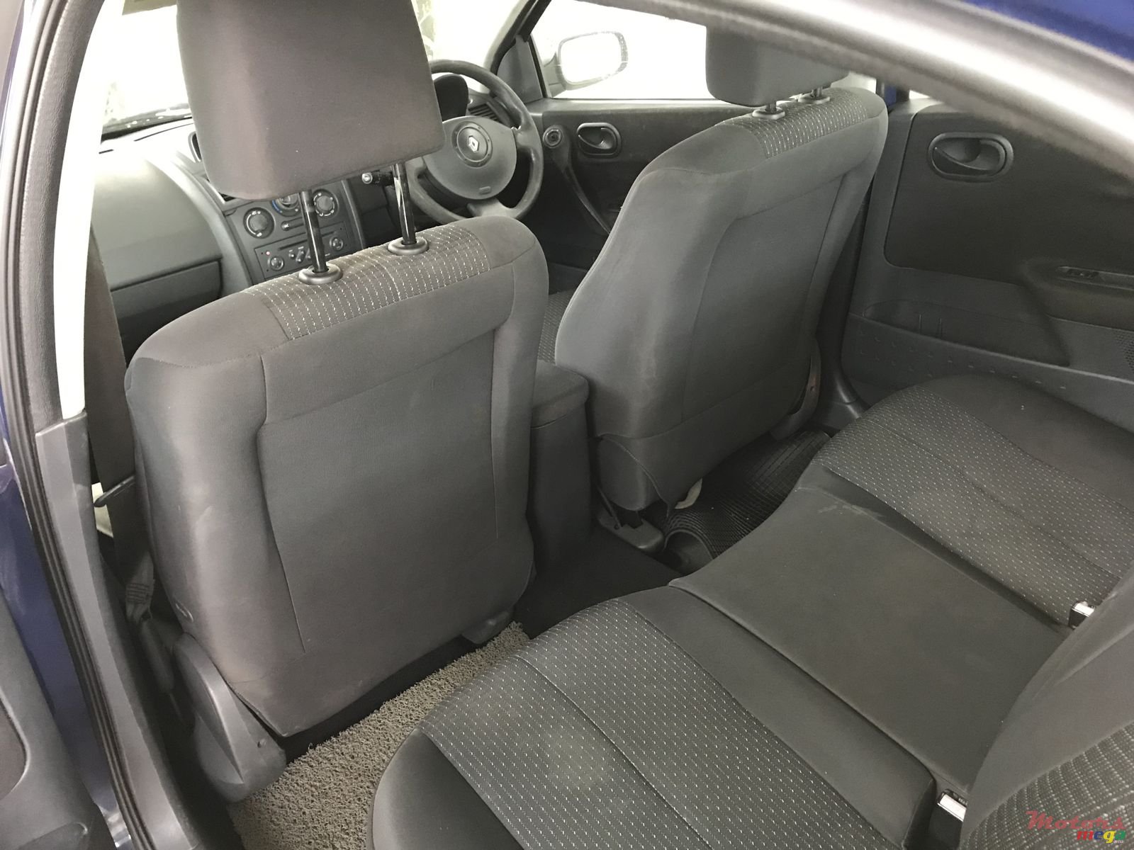 2006' Renault Megane photo #5