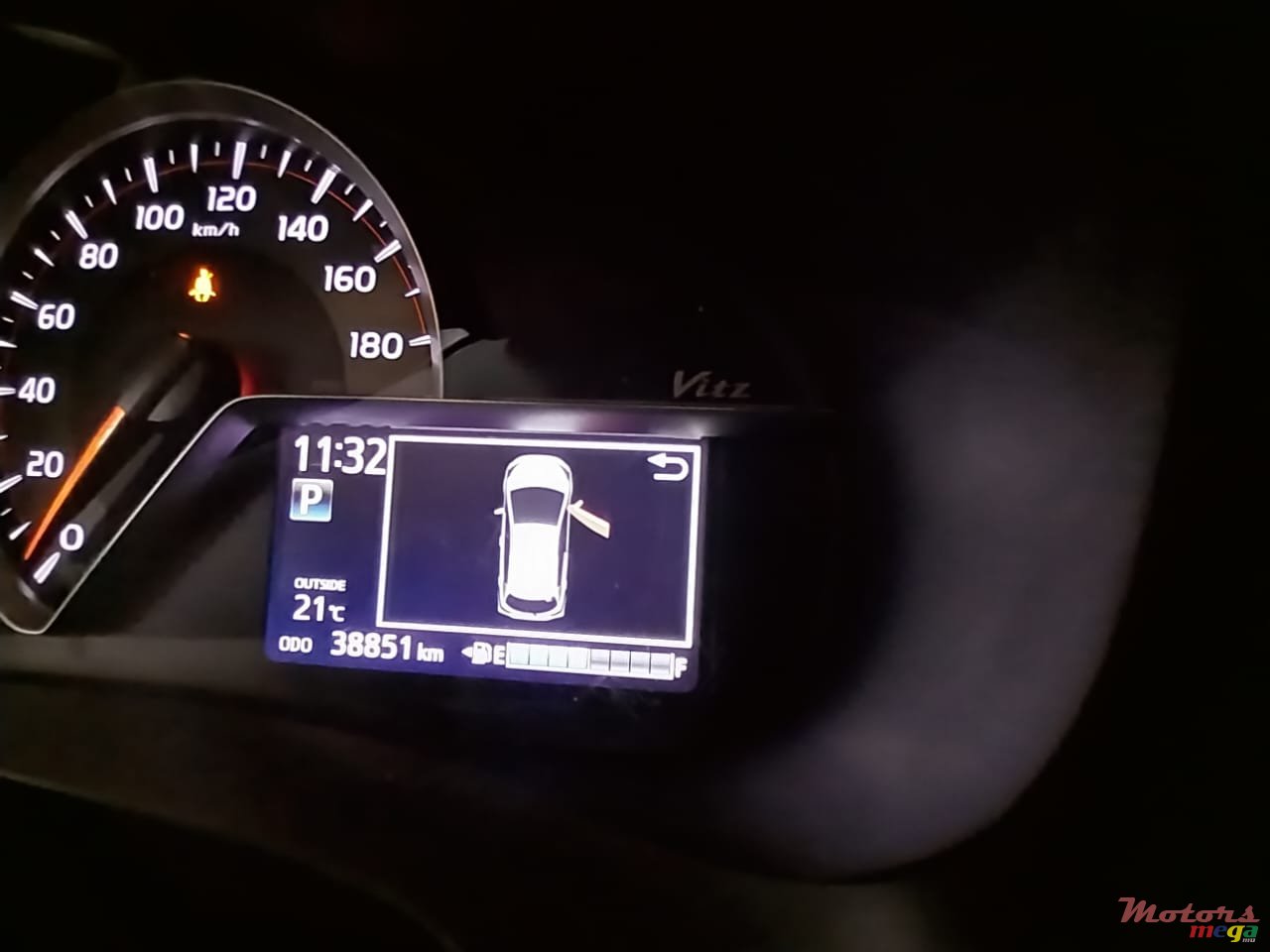 2014' Toyota Vitz photo #7