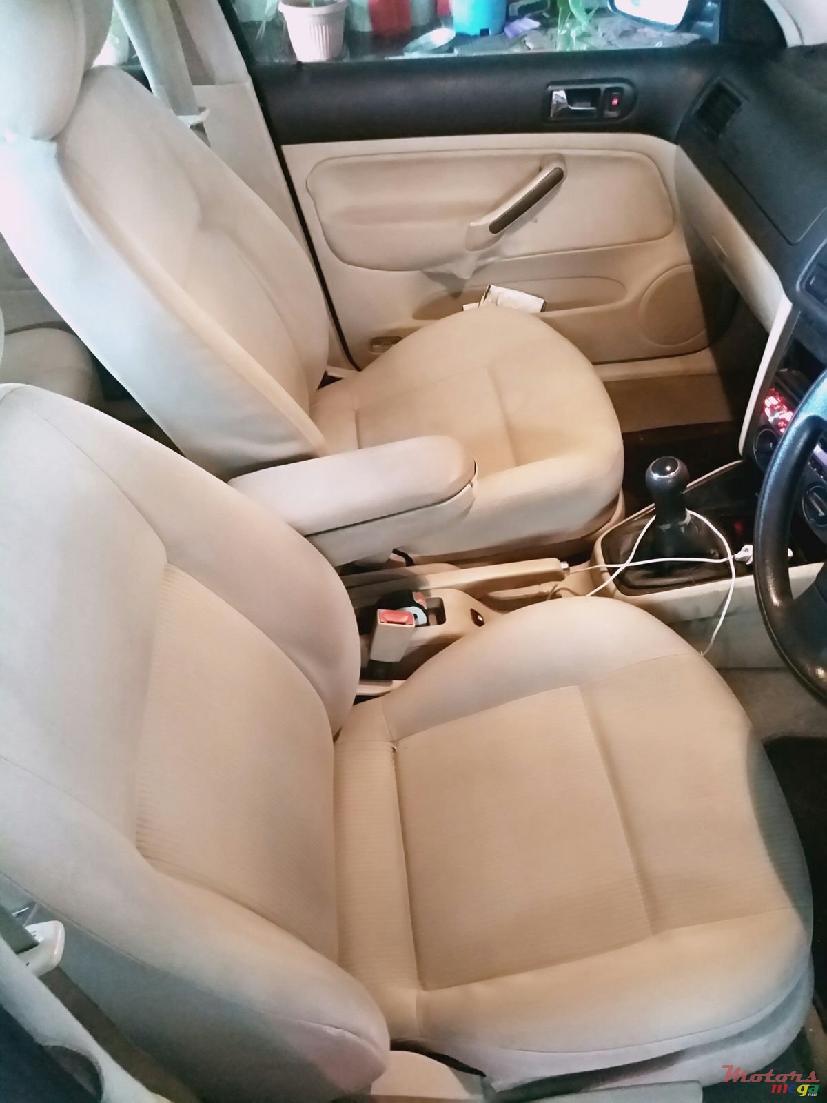 2004' Volkswagen Bora photo #6