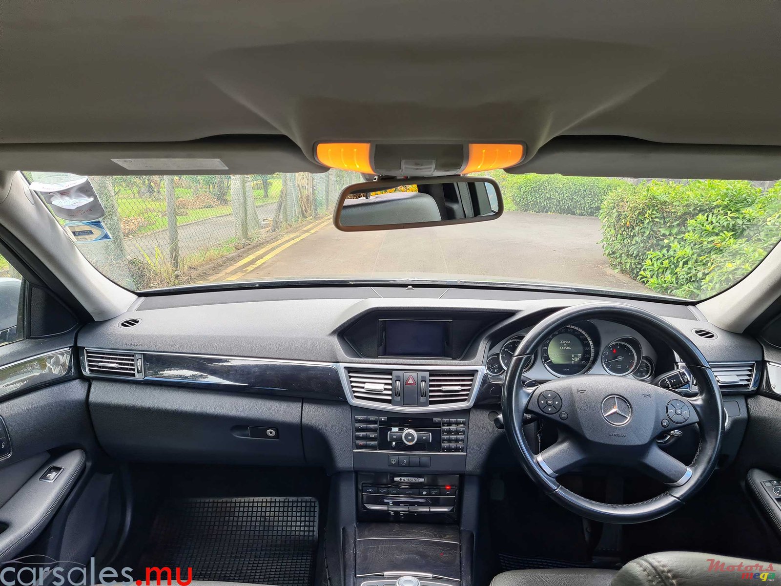 2011' Mercedes-Benz E 250 CGI Avantgarde photo #6