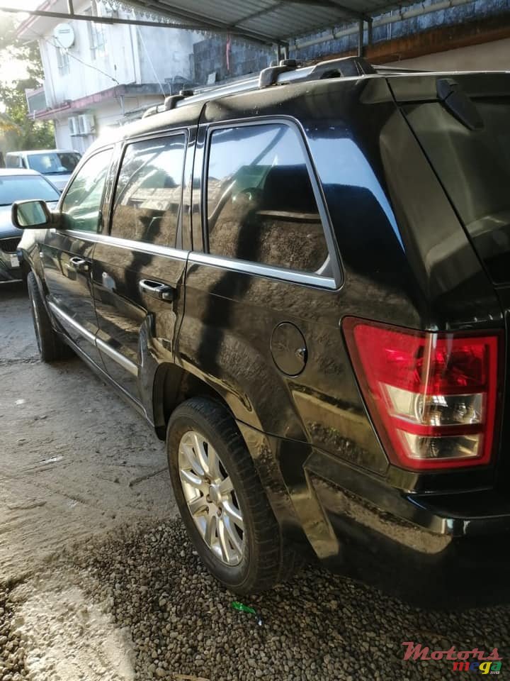 2008' Jeep Grand Cherokee photo #6