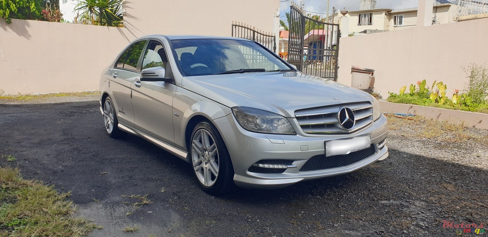 2010' Mercedes-Benz C 180 AMG photo #1