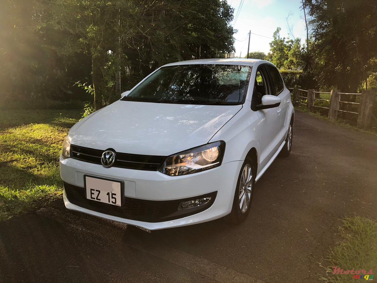 2015' Volkswagen 1.2 Turbo photo #2