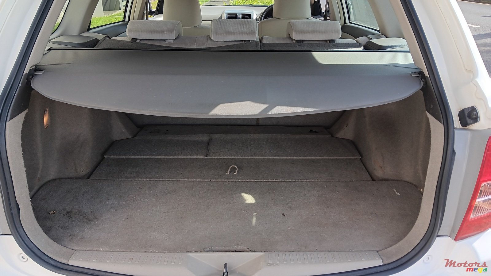 2007' Toyota Axio photo #4