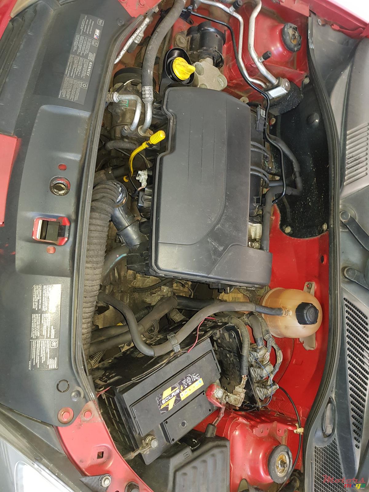 2005' Renault Clio photo #3