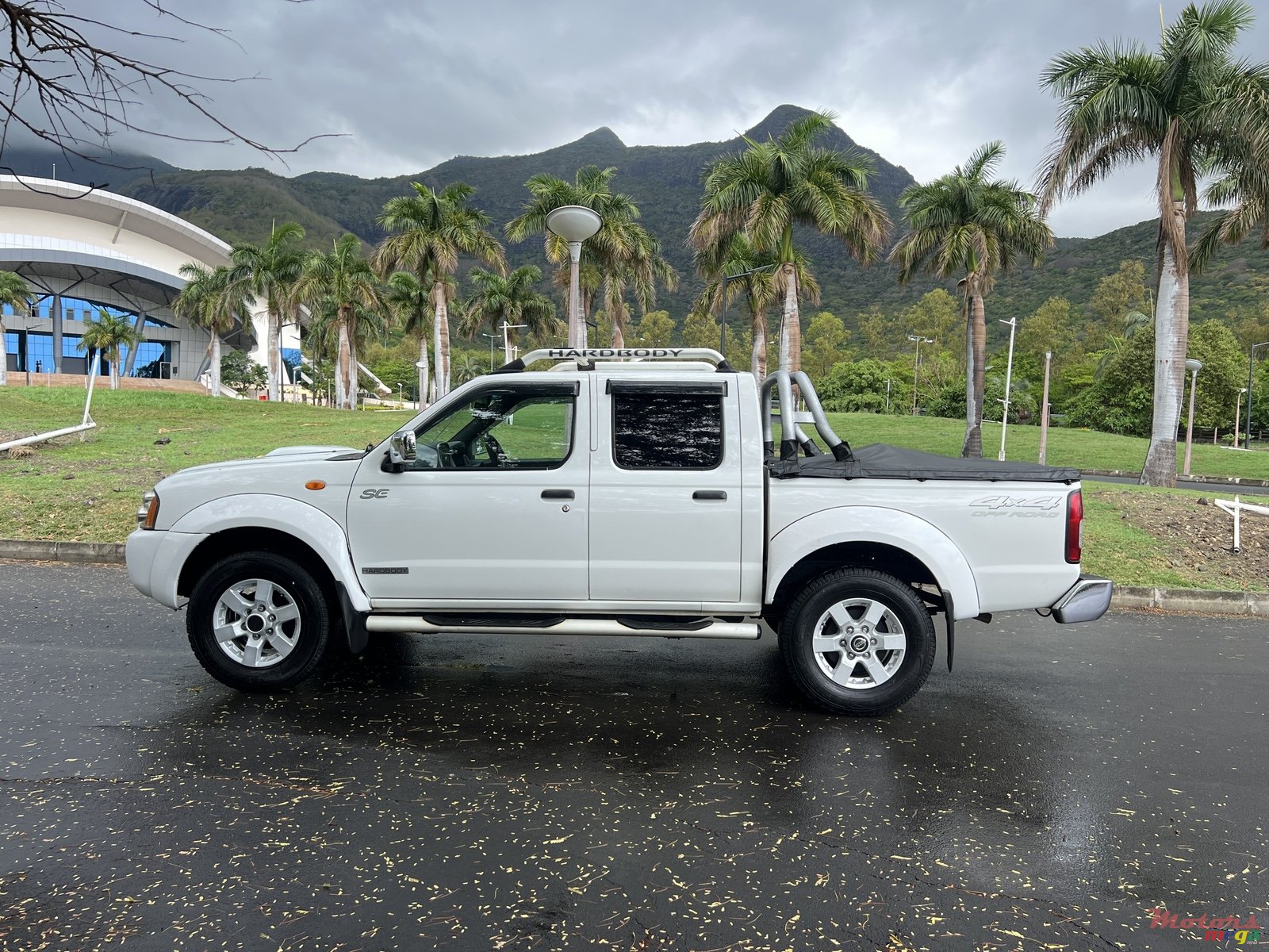 2014' Nissan NP300 photo #5
