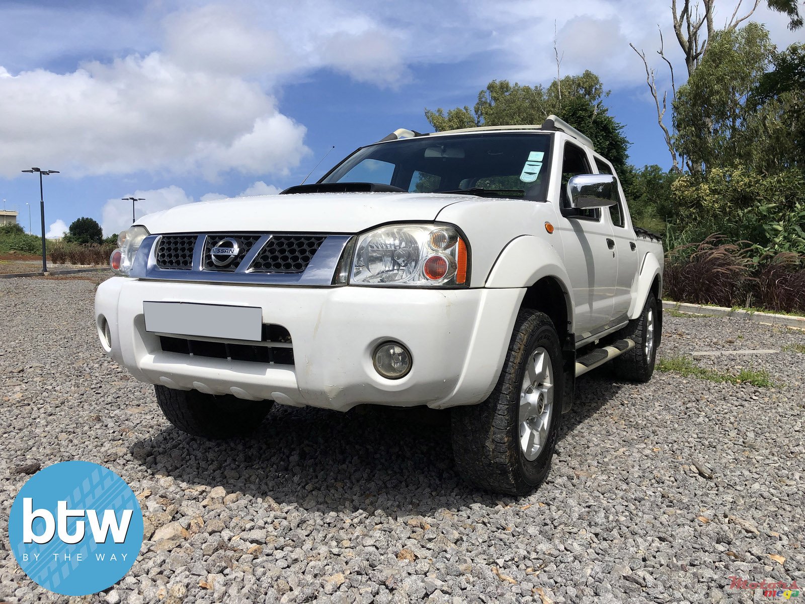 2014' Nissan NP300 photo #2