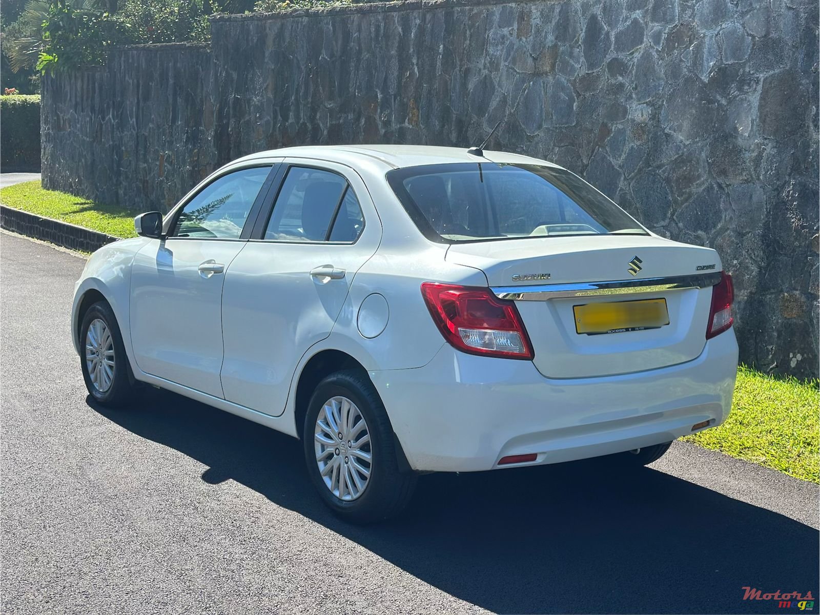 2020' Suzuki Ciaz photo #4