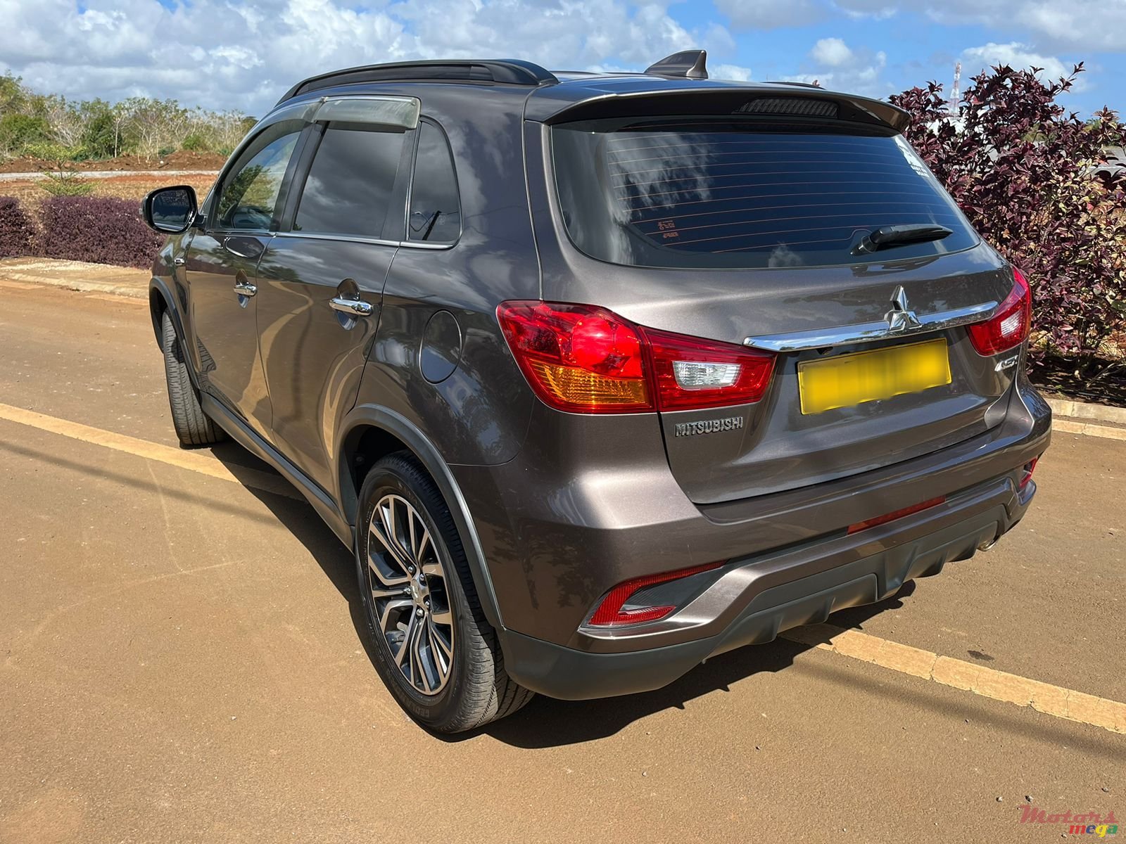 2020' Mitsubishi ASX photo #3