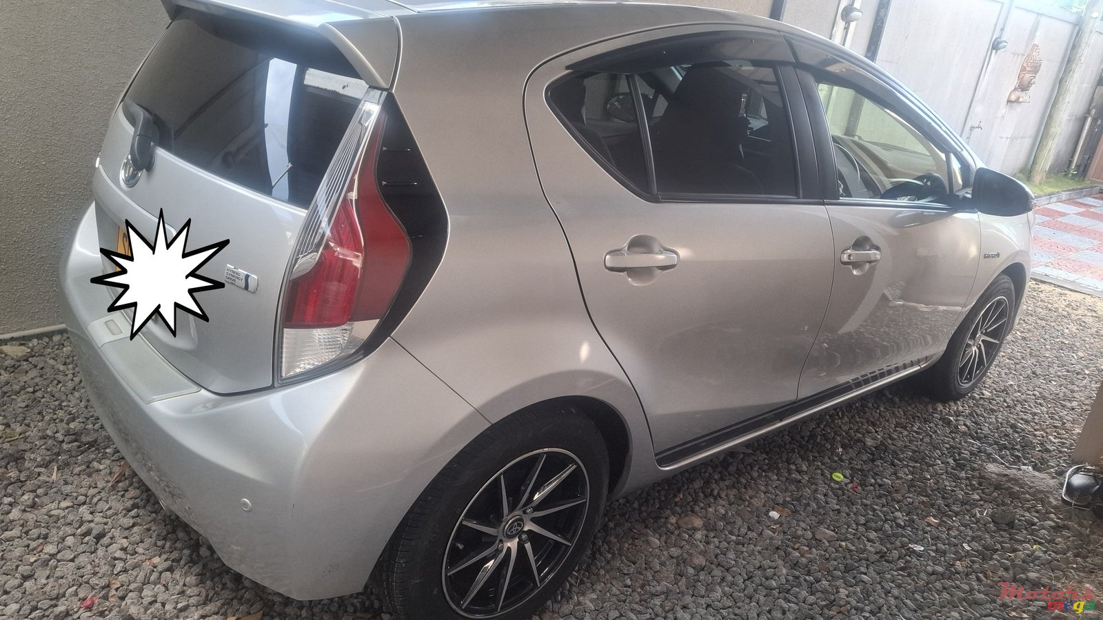 2016' Toyota Aqua photo #4