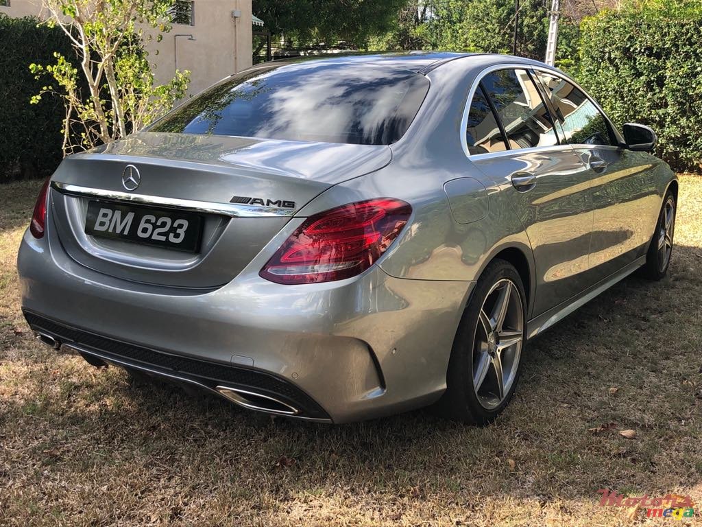 2014' Mercedes-Benz C-Class photo #3