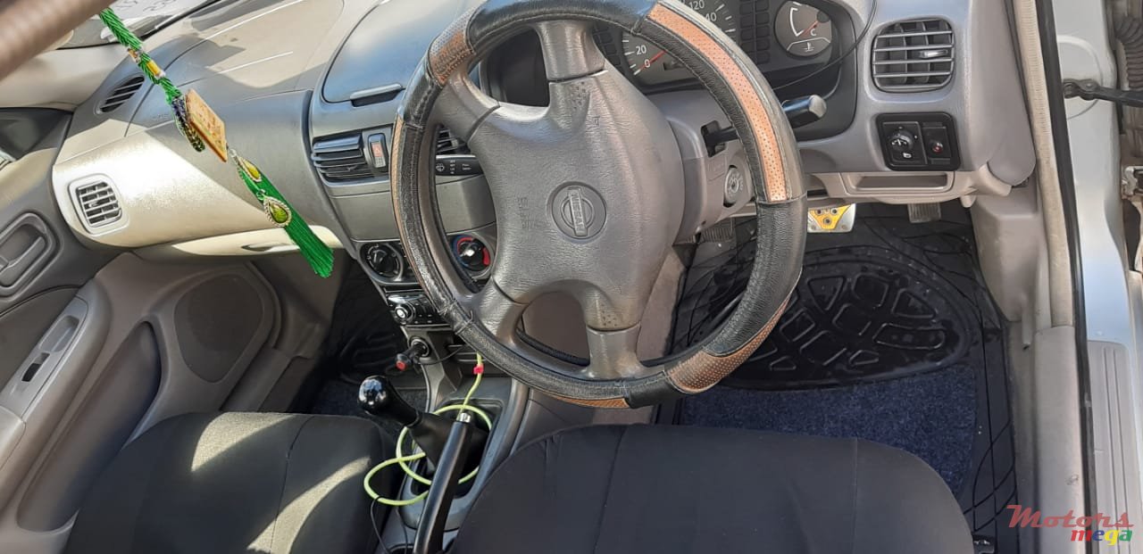 1999' Nissan Sunny b15 photo #2