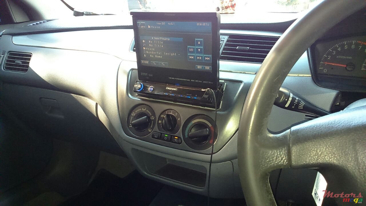 2003' Mitsubishi Lancer KG 18 photo #4